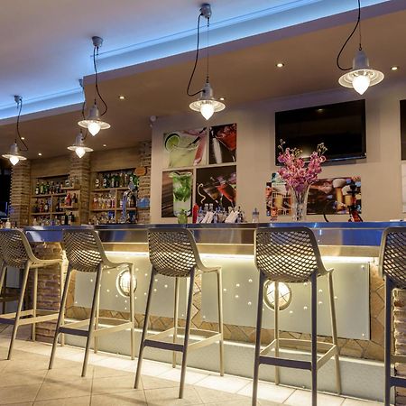 索菲亚酒店 Kalamákion 外观 照片