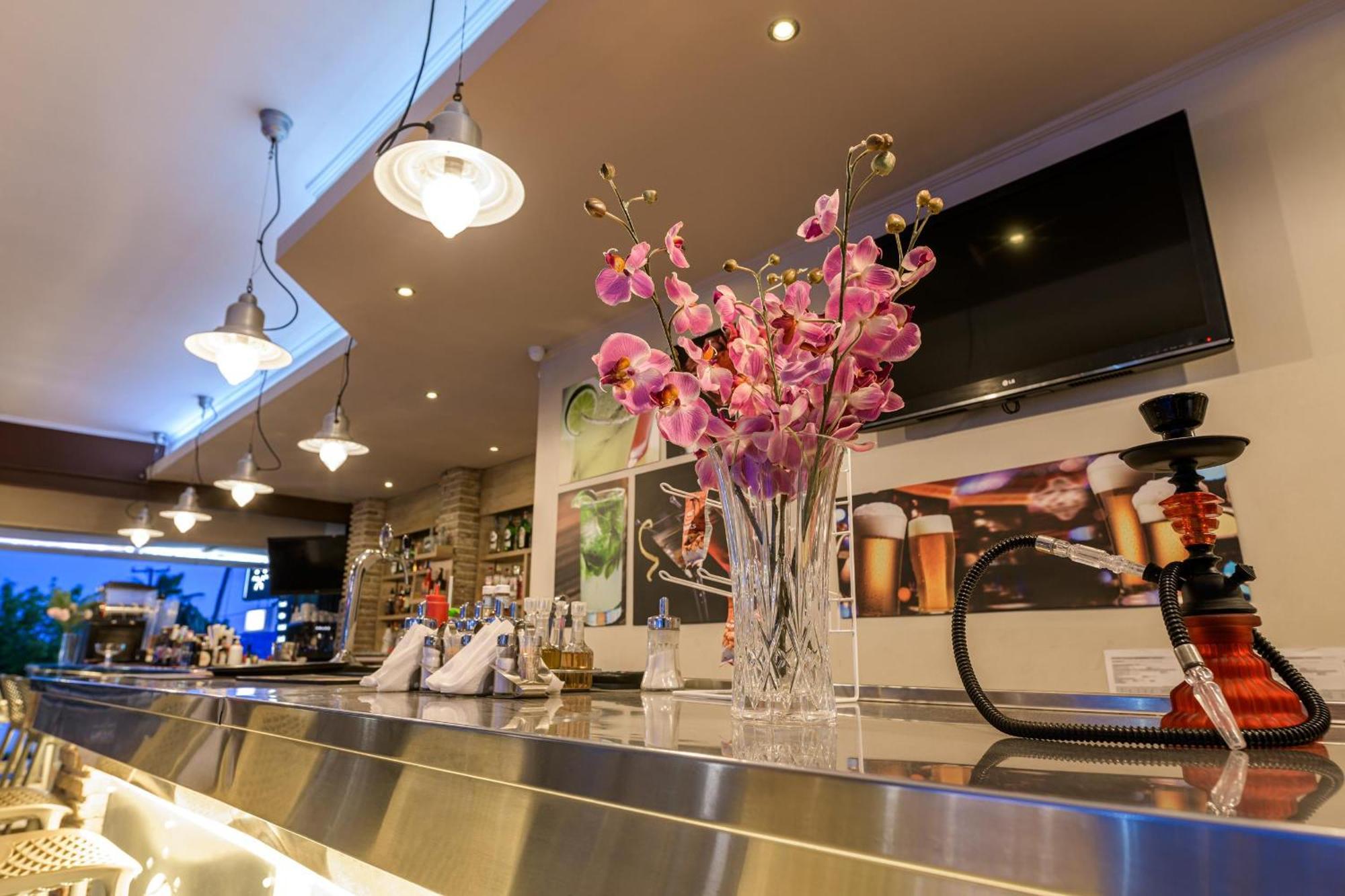 索菲亚酒店 Kalamákion 外观 照片